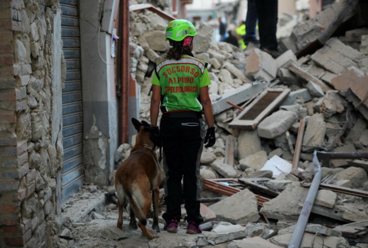 Protezione civile: 'Sisma paragonabile a quello dell'Aquila'